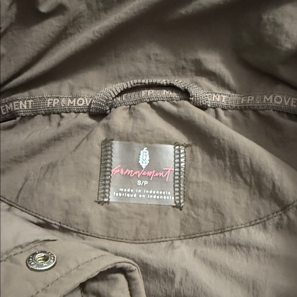 Free People Movement Khaki brown Puffer Vest with Pockets - Picture 2 of 6